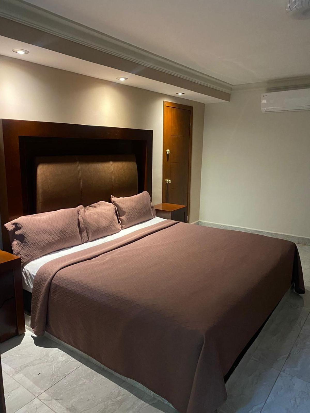 Hotel San Ignacio Inn Torreón Zewnętrze zdjęcie