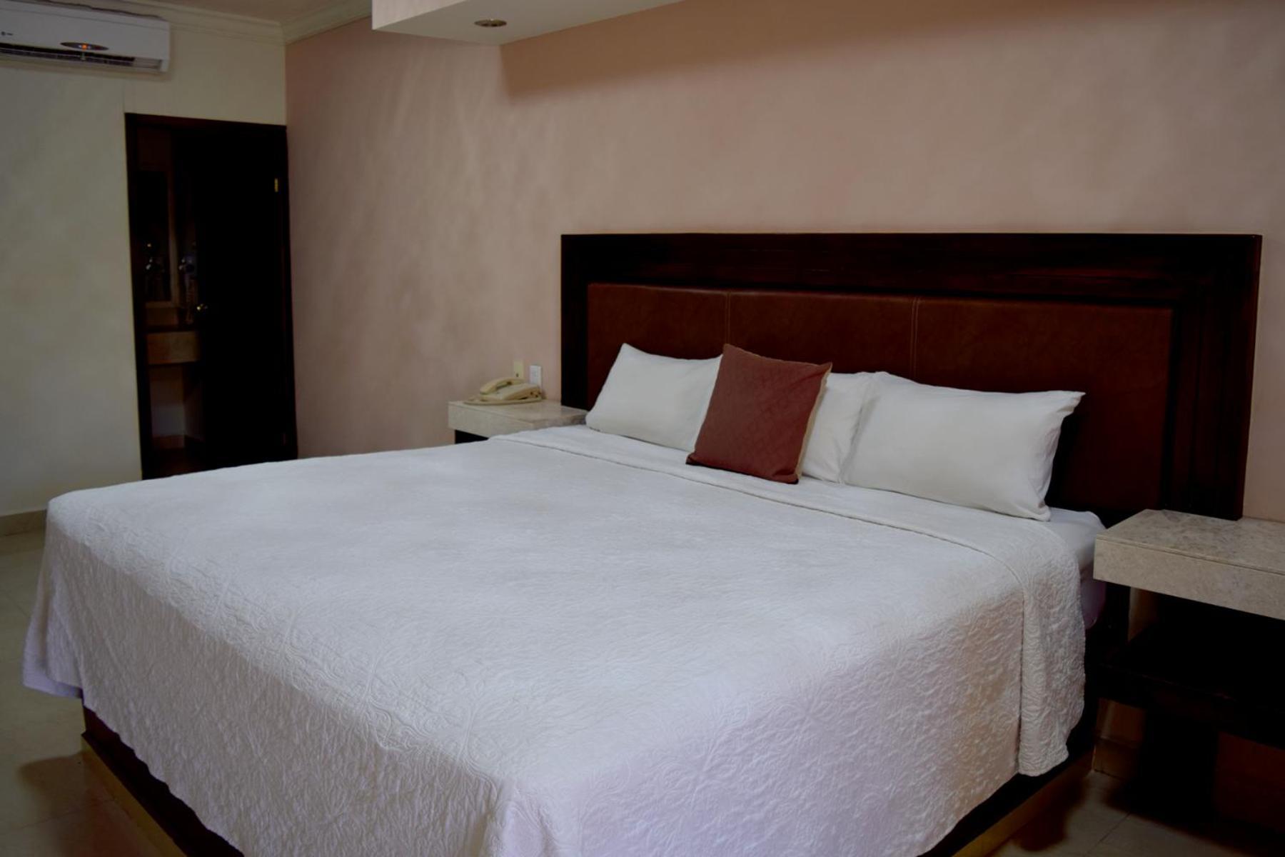 Hotel San Ignacio Inn Torreón Zewnętrze zdjęcie