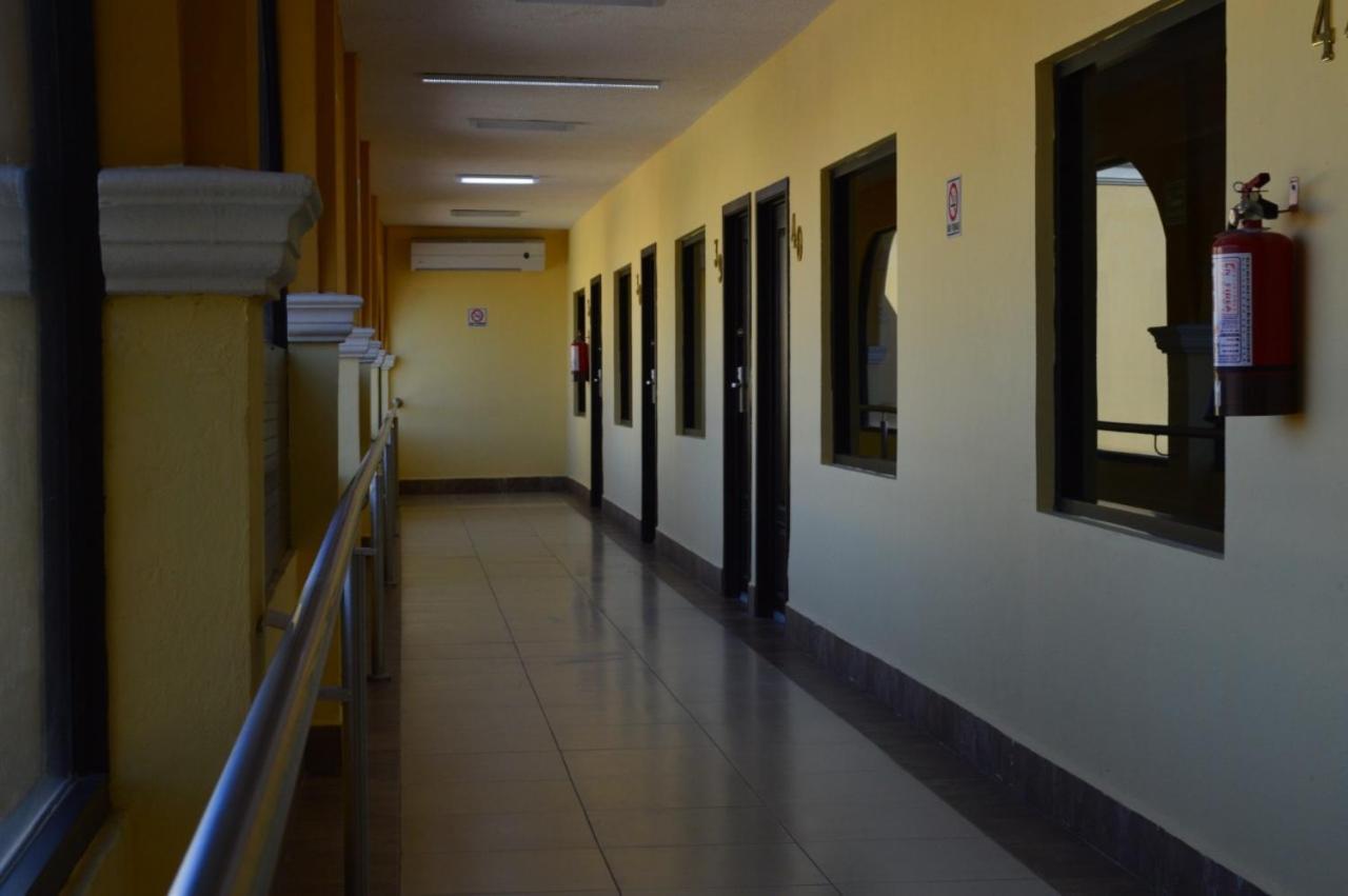 Hotel San Ignacio Inn Torreón Zewnętrze zdjęcie